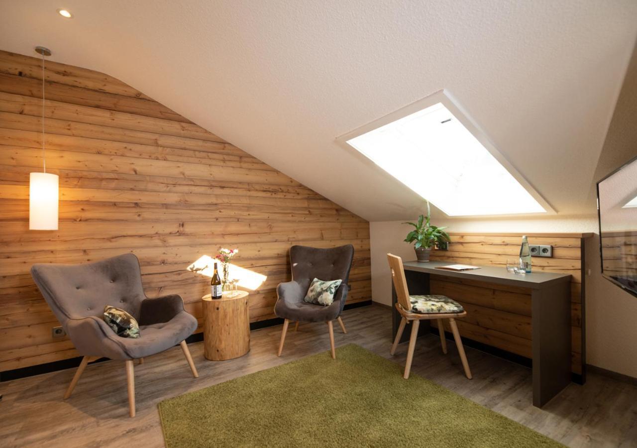 Thaelerhaeusle Hotel Furtwangen Bagian luar foto